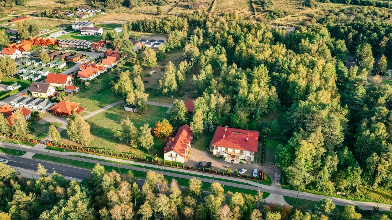 Hotel Gosciniec Jedrus à Dąbki Extérieur photo